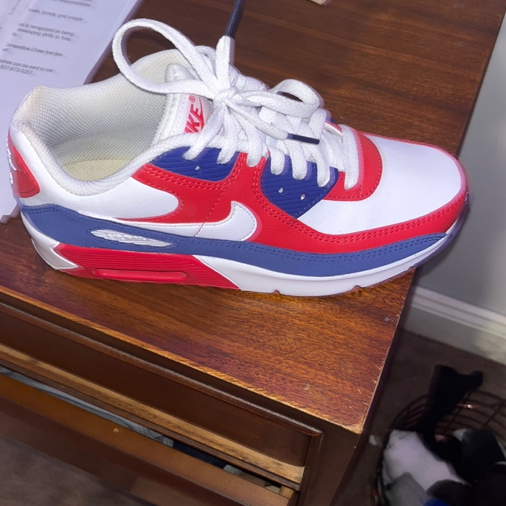 nike air maxes